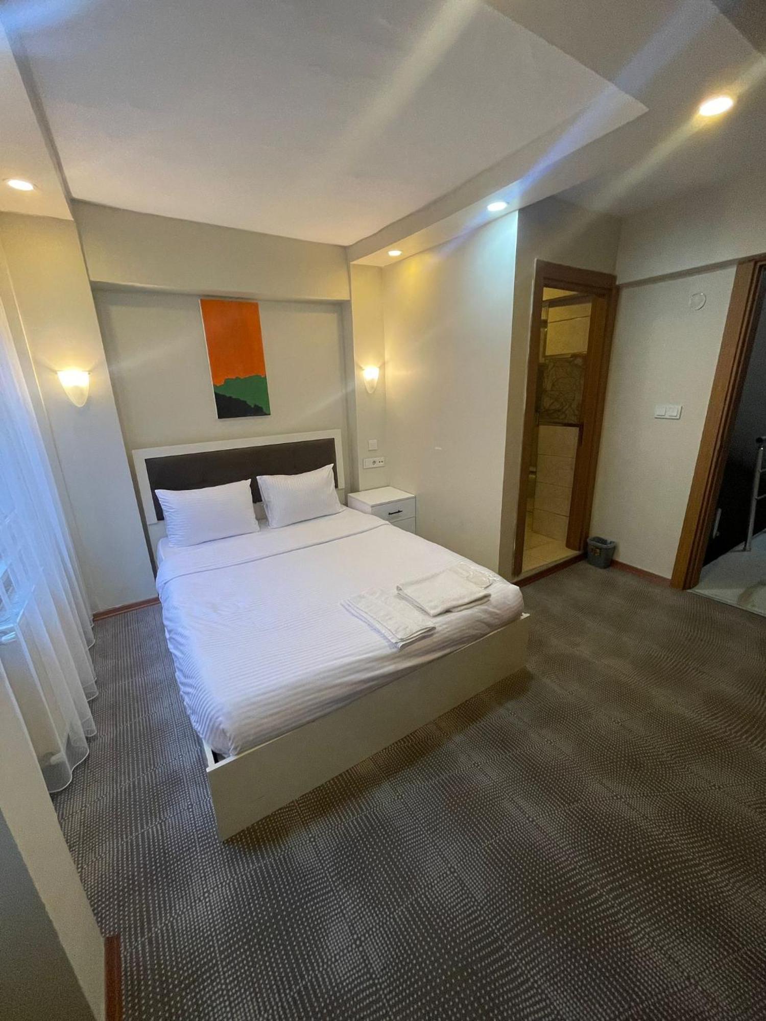 Ufuk Hotel Стамбул Екстер'єр фото
