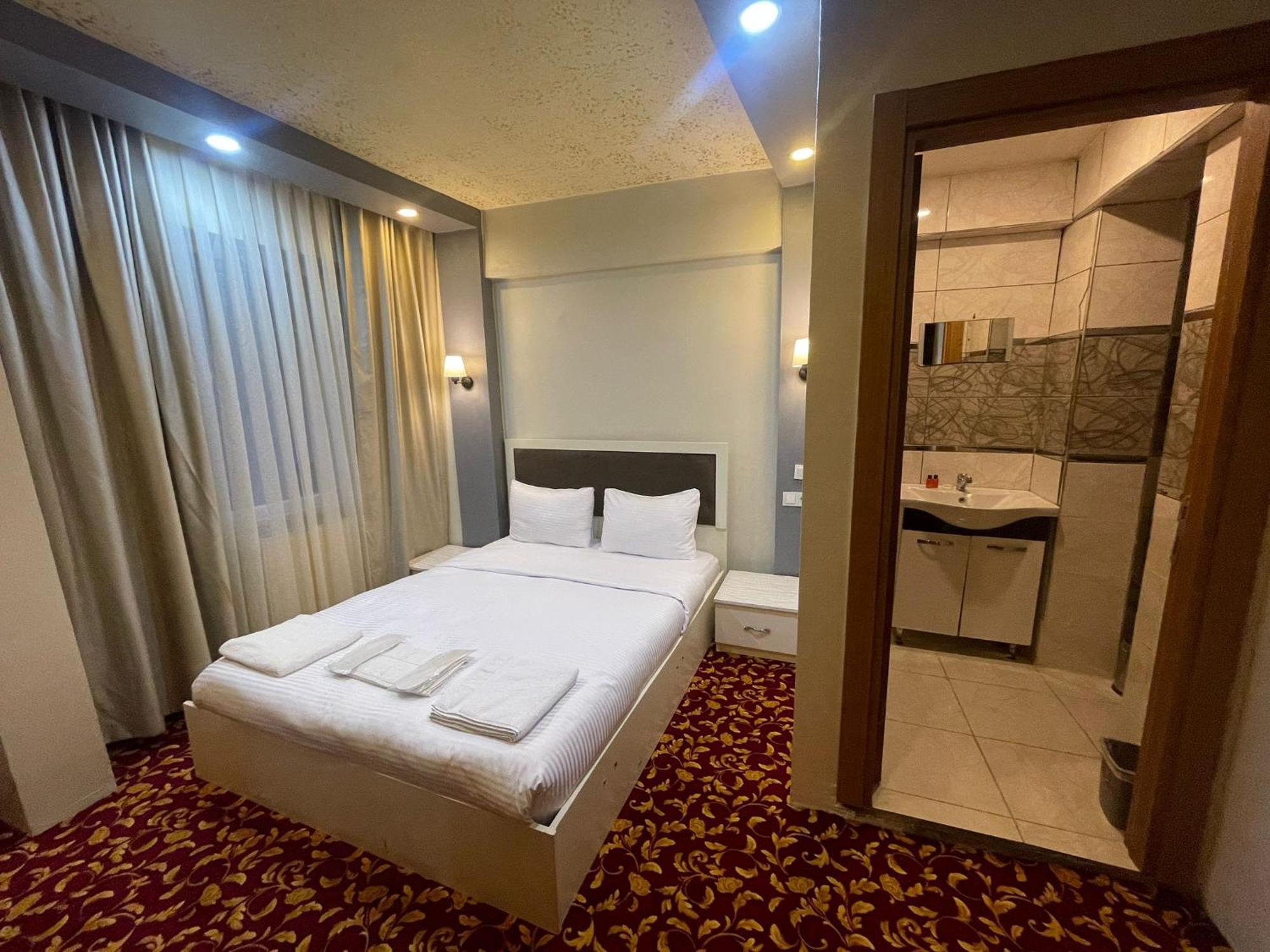 Ufuk Hotel Стамбул Екстер'єр фото